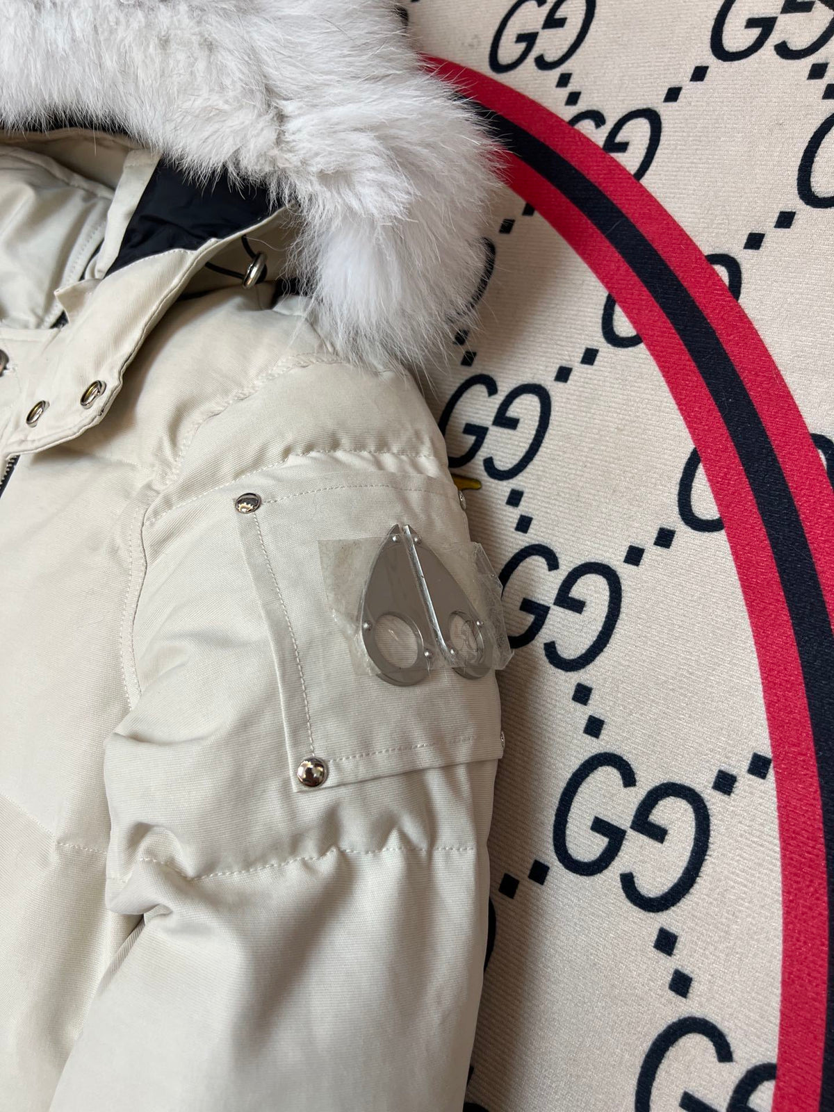 Moose Knuckles Cream Short Down Parka