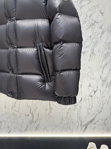 Moncler Black Oversized-Baffle High-Gloss Short Down Jacket