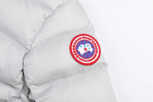 Canada Goose Silver Grey Crofton Hooded Down Jacket