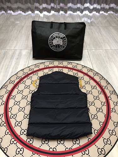 Canada Goose Black Down Puffer Vest