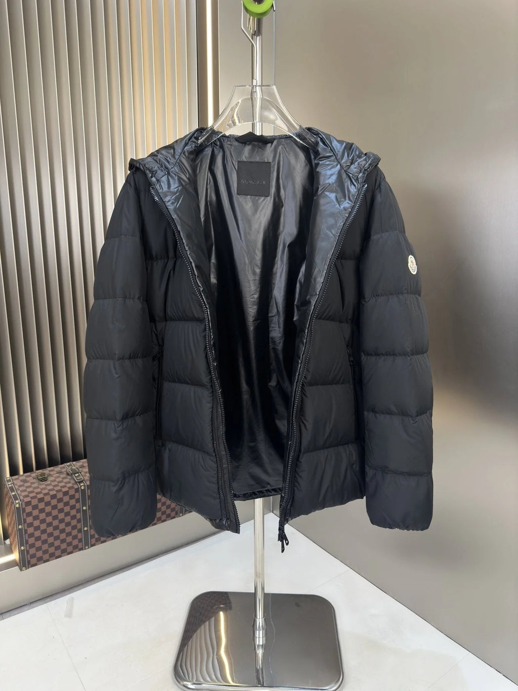 Moncler Black Collarless Crew-Neck Short Down Jacket