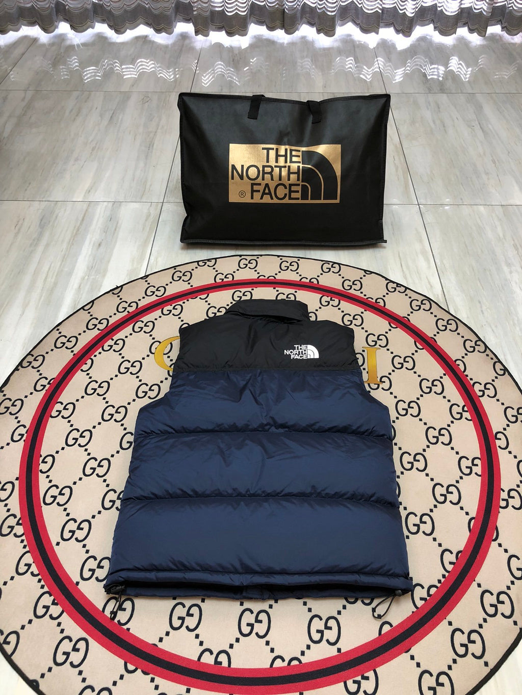 The North Face Navy Blue 700 Fill Puffer Vest