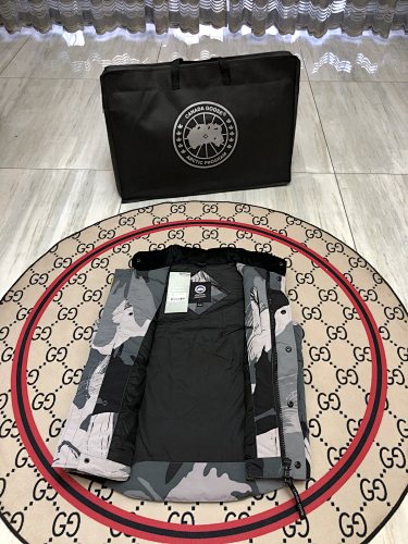Canada Goose Grey Camo Down Puffer Vest