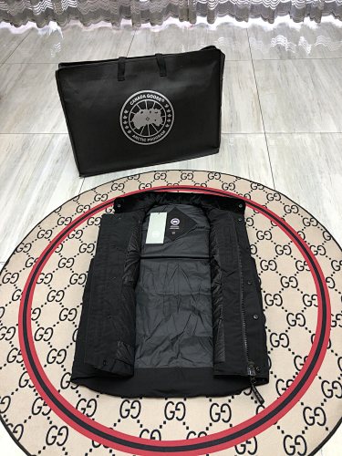 Canada Goose Black Down Puffer Vest
